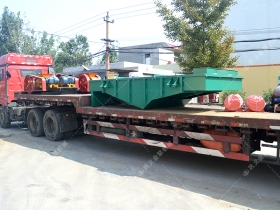 对辊国产精品亚洲LV粉色,直线振动筛发往广东肇庆干粉沙浆