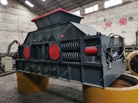 2PG1208大型对辊粉色视频APP污下载设备发货 发往山东