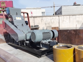  46小型双级粉碎机和国产精品亚洲LV粉色易损件发货